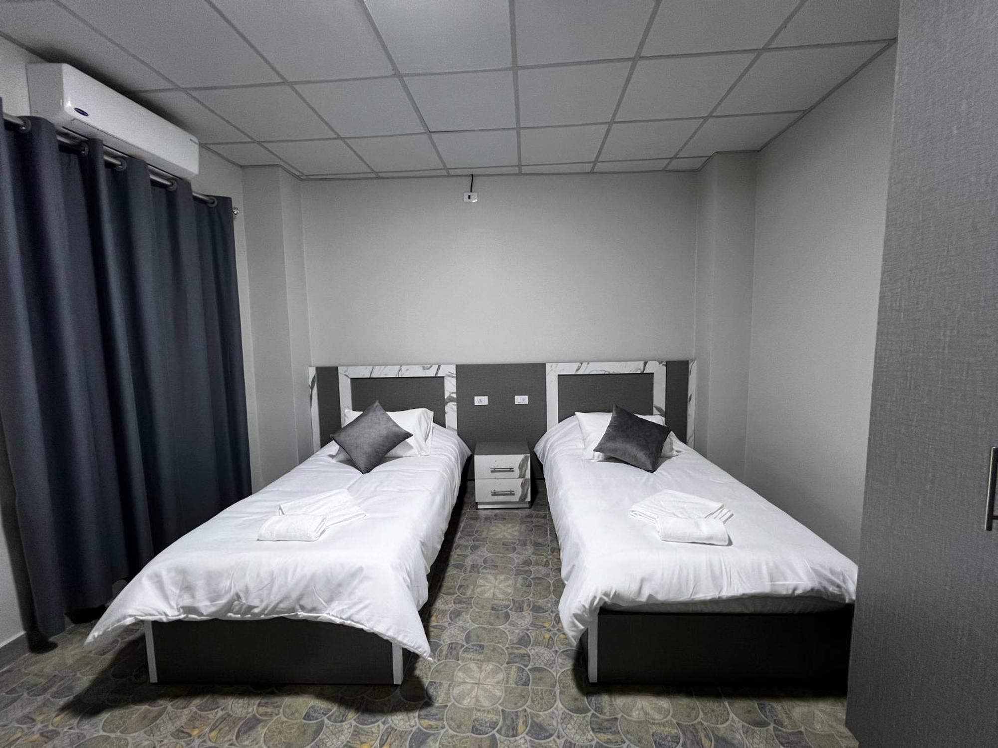 Downtown Inn マダバ エクステリア 写真
